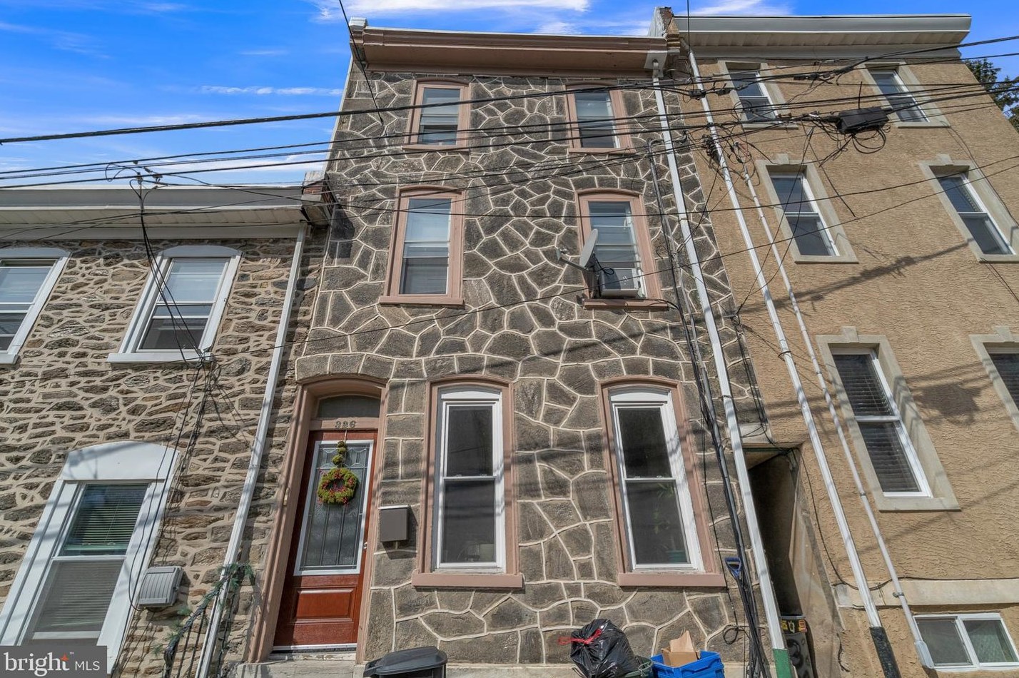 326 Carson St, Philadelphia PA 19127-1328 exterior