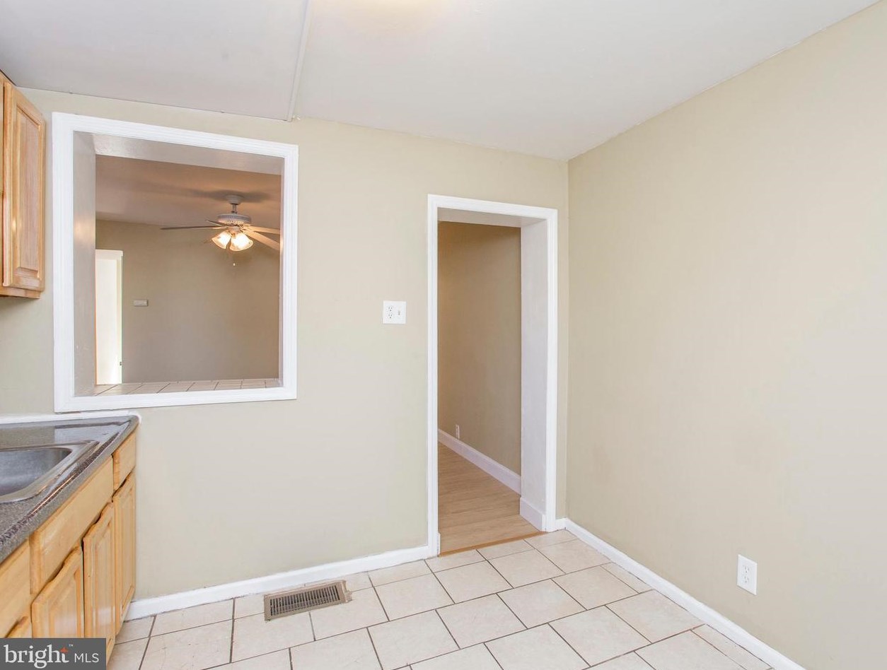 1238 Myrtlewood St, Philadelphia PA  19121-4515 exterior