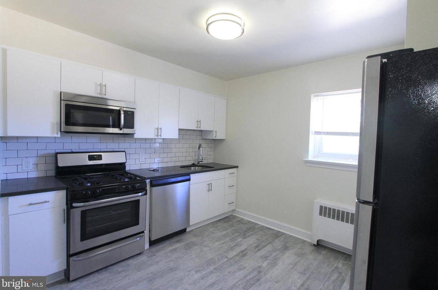 353 W Mt Airy Ave #a-8, Philadelphia, PA 19119