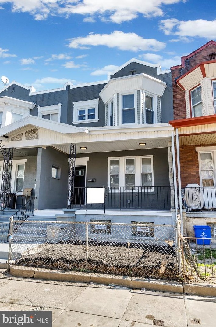 819 Cecil St, Philadelphia, PA 19143-2718