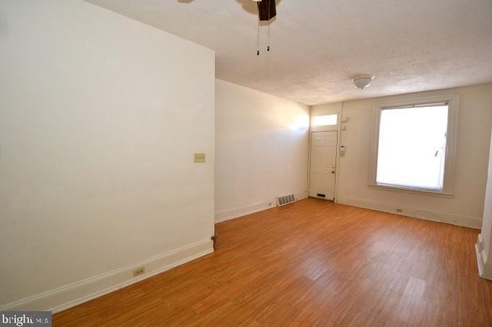 27 S 45th St, Philadelphia, PA 19104
