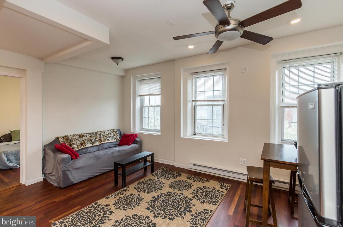 618 N 40th St #4, Philadelphia, PA 19104