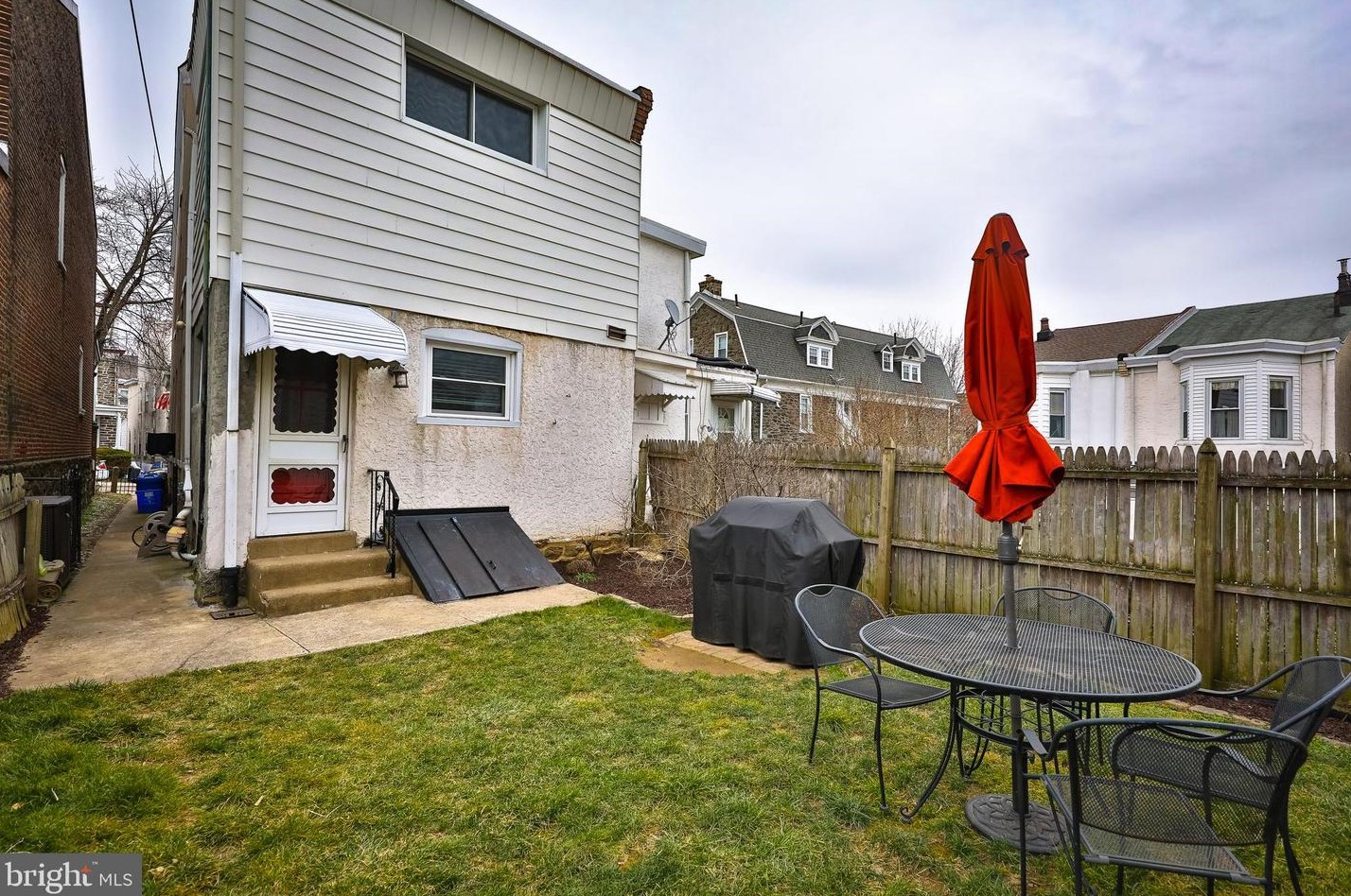 4306 Manayunk Ave, Philadelphia PA 19128-4929 exterior