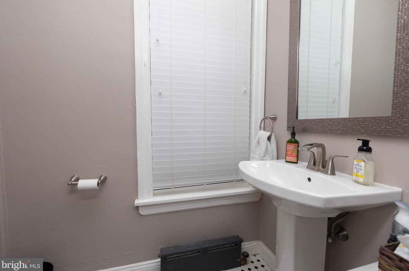 4306 Manayunk Ave, Philadelphia PA 19128-4929 exterior