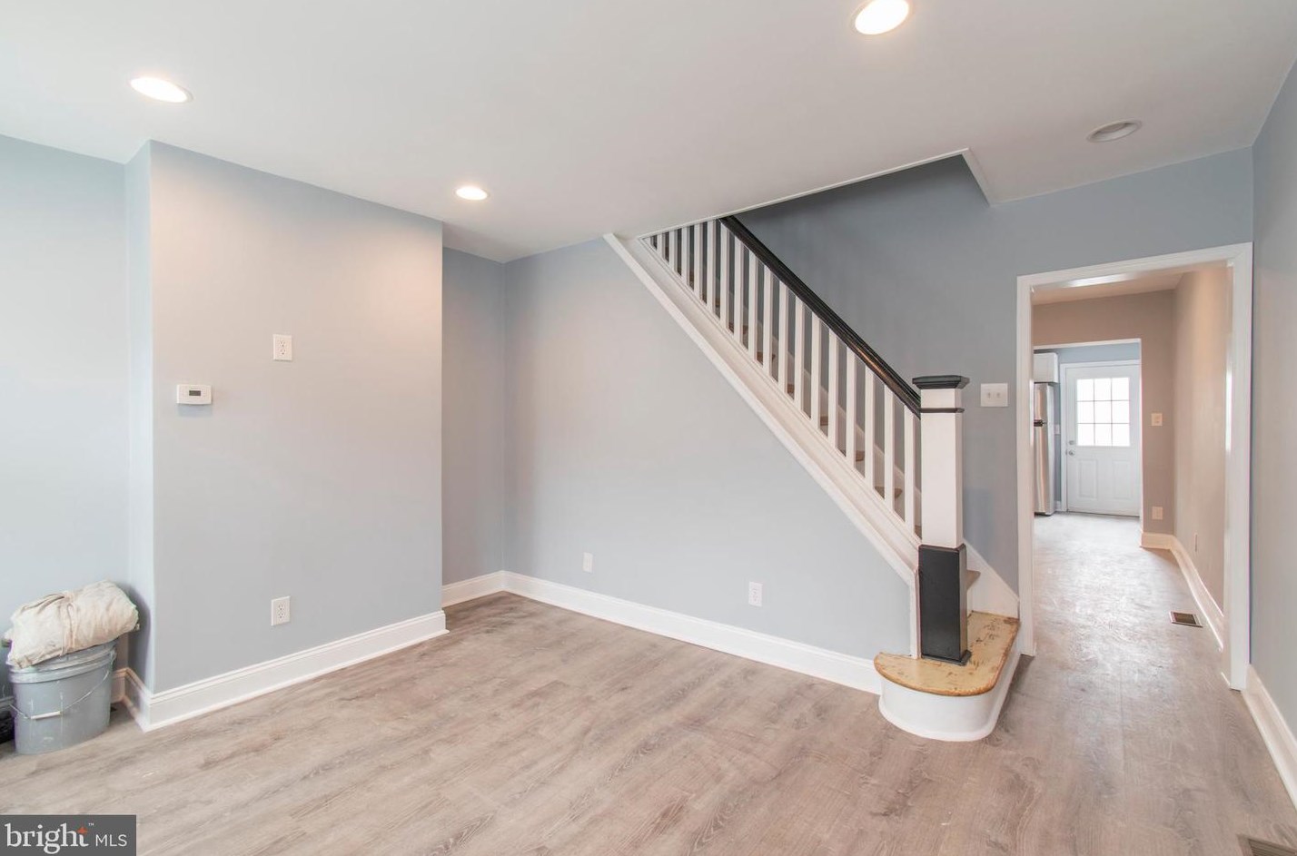 4644 Mansion St, Philadelphia, PA 19127
