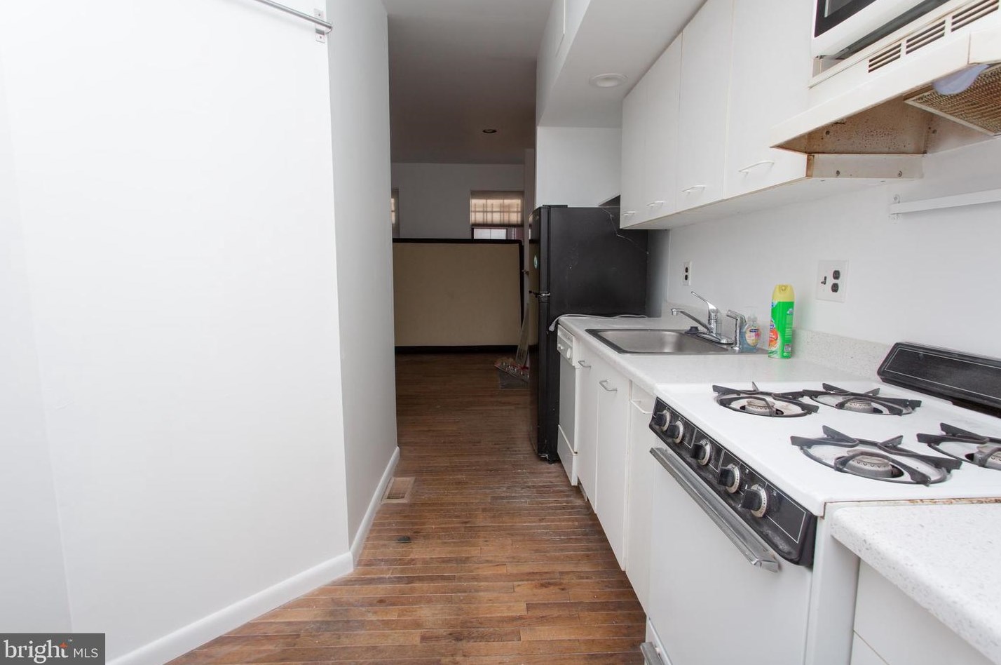 1915 Pemberton St #1, Philadelphia, PA 19146