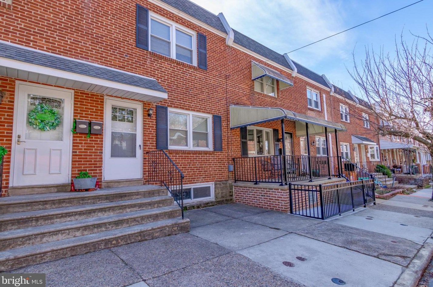 3428 Ainslie St, Philadelphia, PA 19129-1426