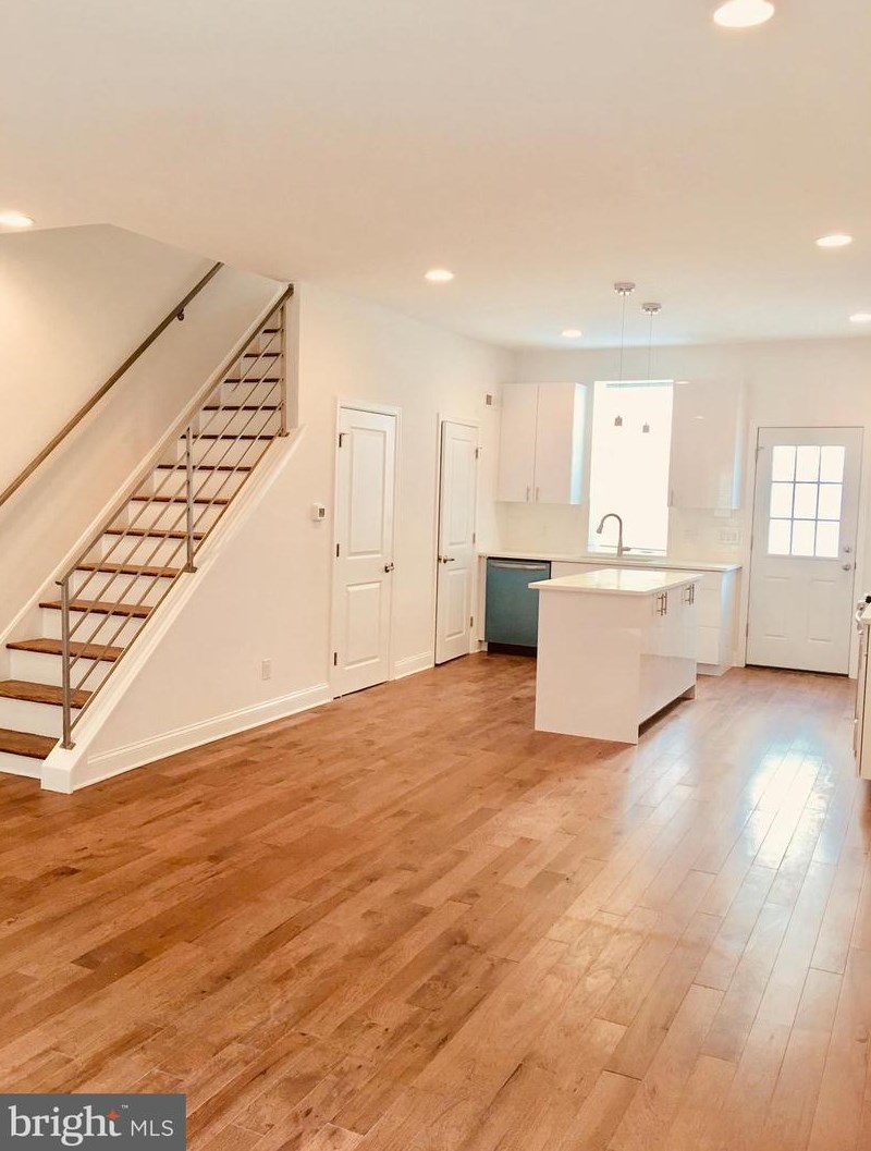 1738 Waterloo St, Philadelphia, PA 19122