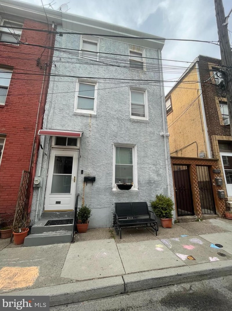 1222 Palethorp St, Philadelphia PA  19122-4510 exterior