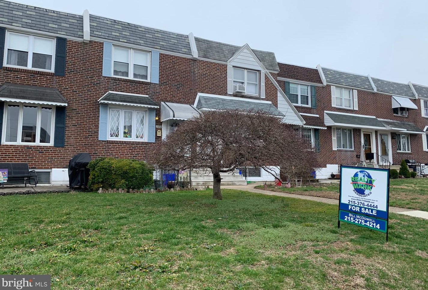 2838 Knorr St, Philadelphia, PA 19149-2517