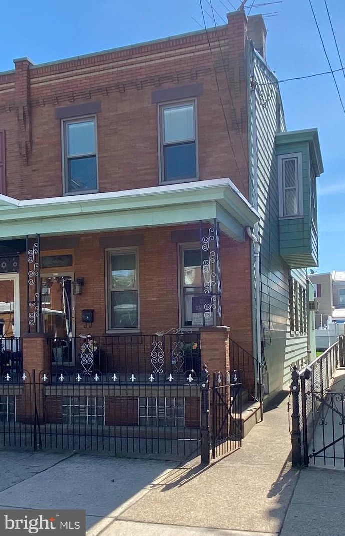 4529 Thompson St, Philadelphia, PA 19137-2003