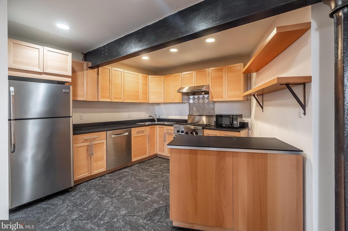 720 S Hicks St, Philadelphia, PA 19146