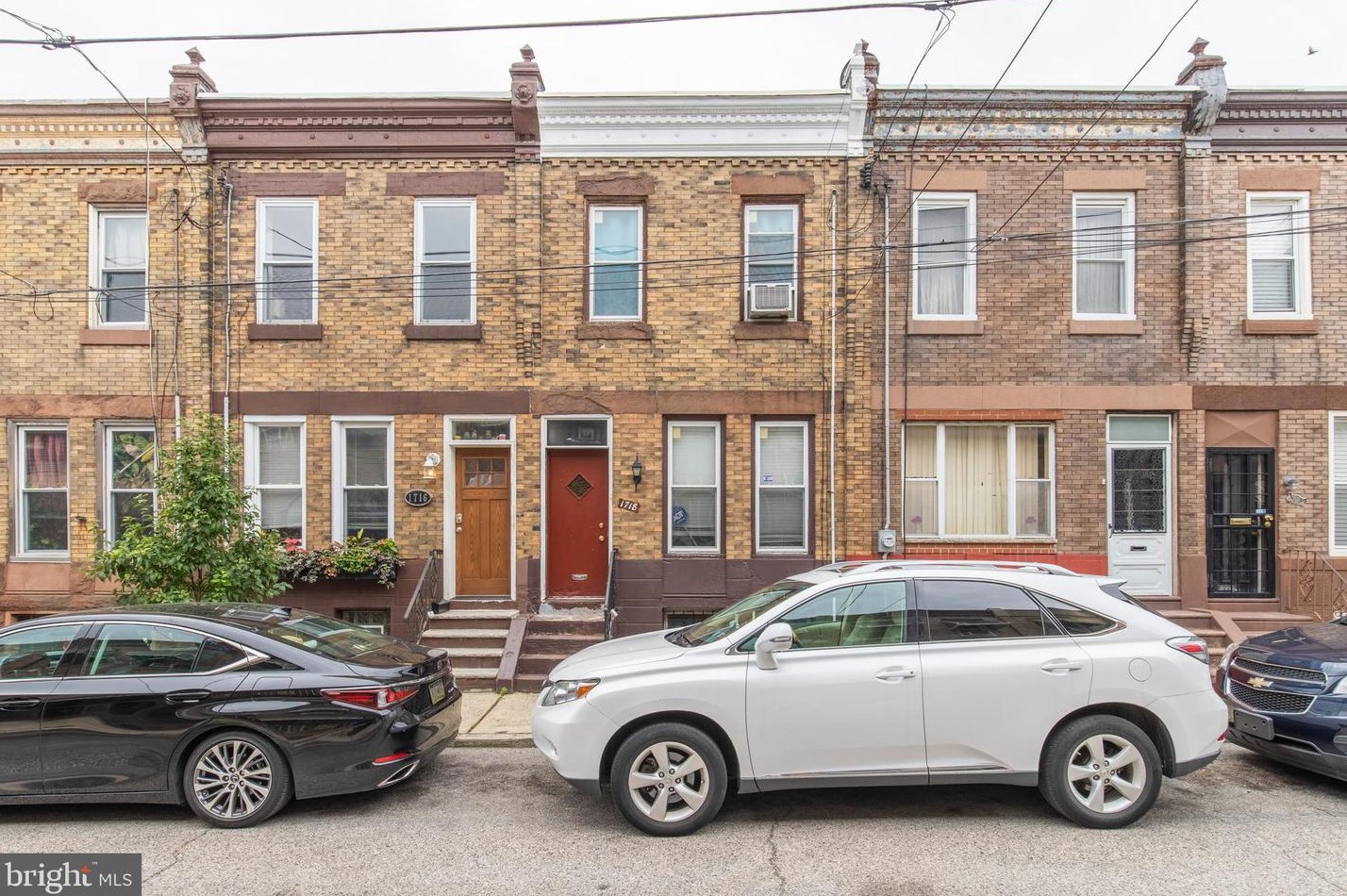 1718 Mcclellan St, Philadelphia, PA 19145-2123