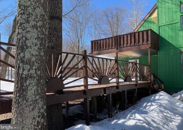 255 Pocono Blvd, Bushkill, PA 18324-8449