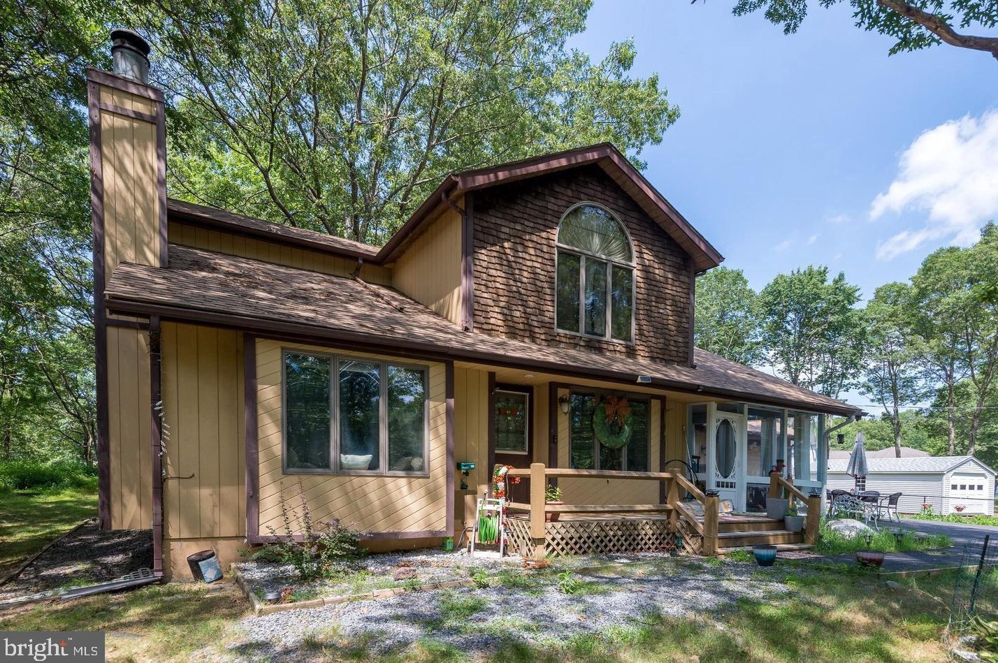 128 Rooney Ct, Bushkill, PA 18324
