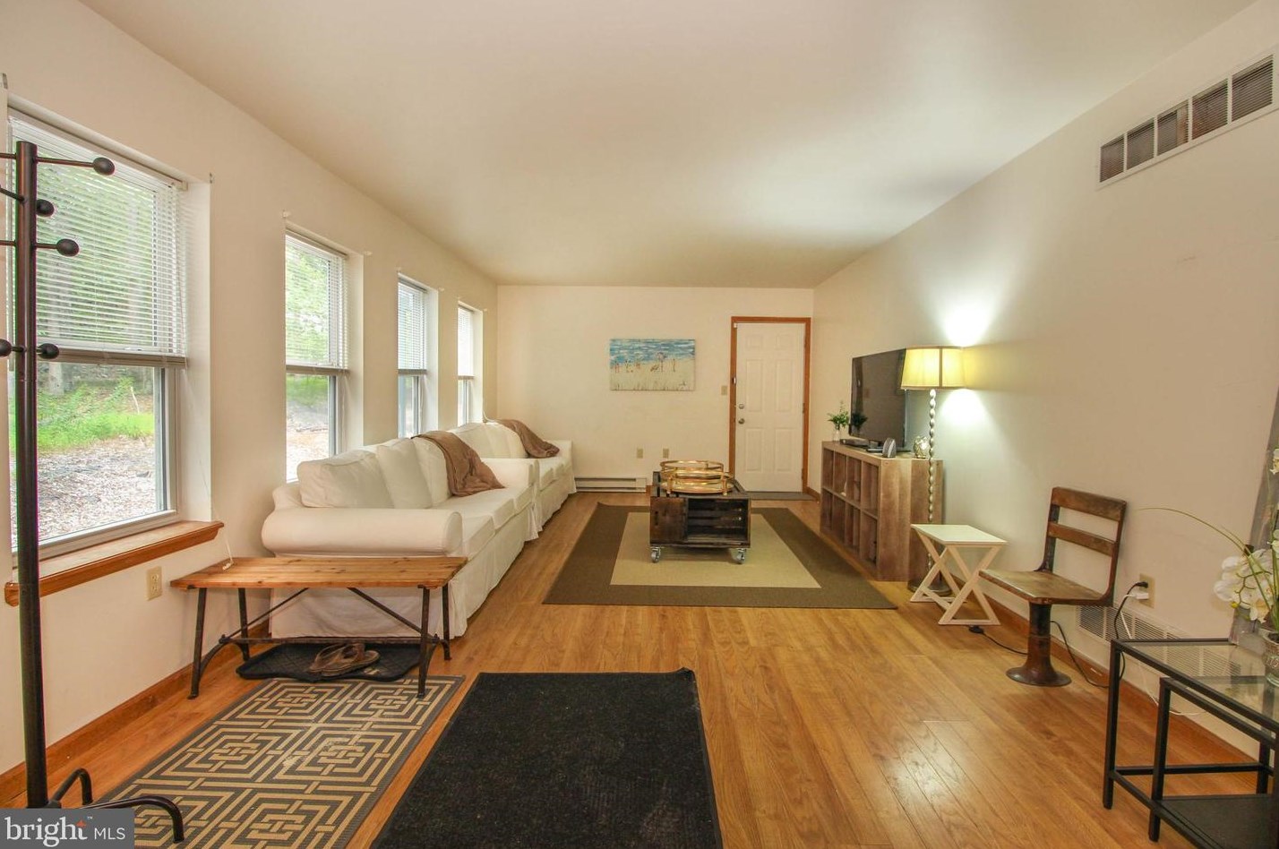 4219 Winchester Way, Bushkill PA  18324-6919 exterior