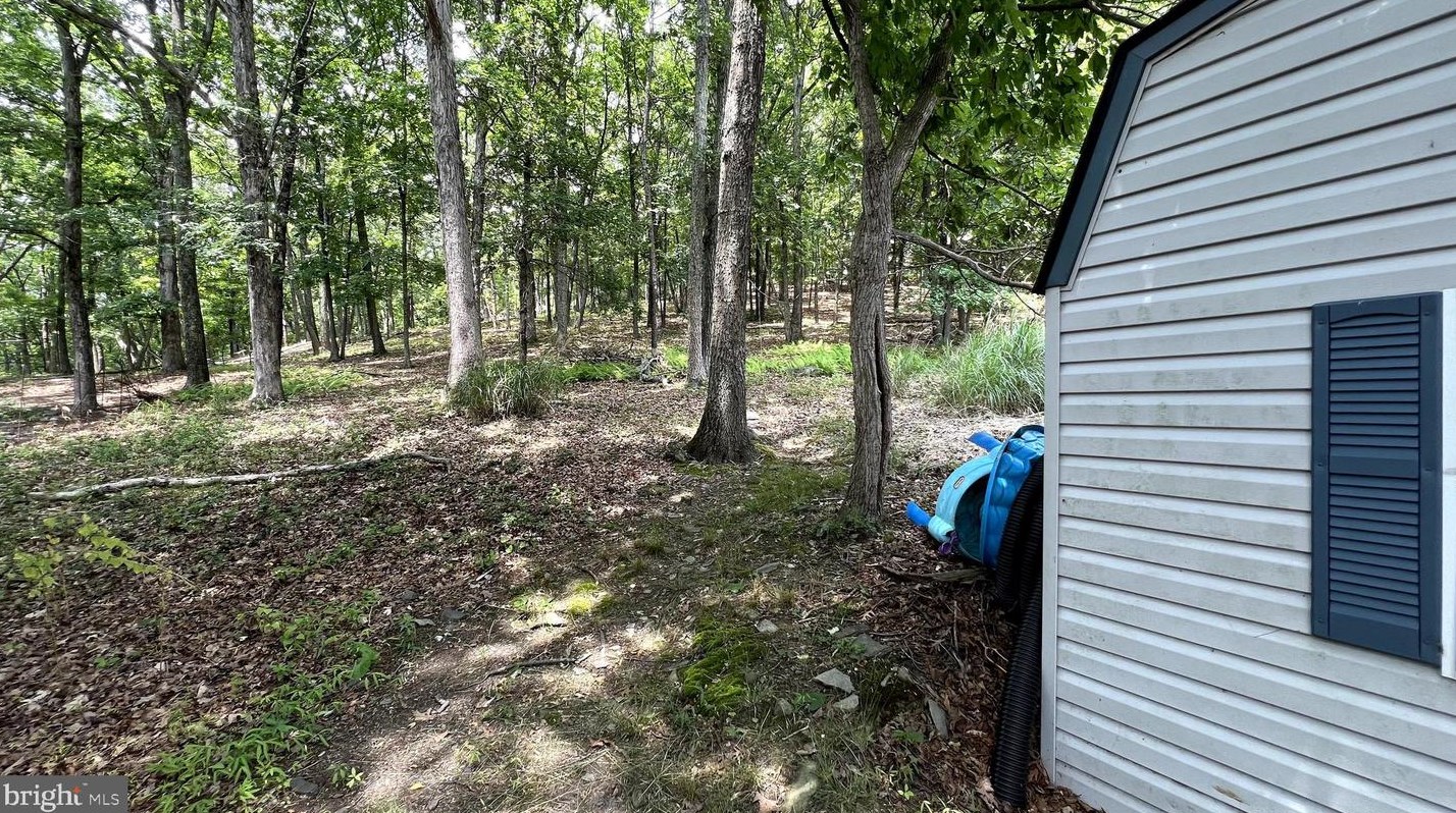 258 Stafford Dr, Bushkill, PA 18324