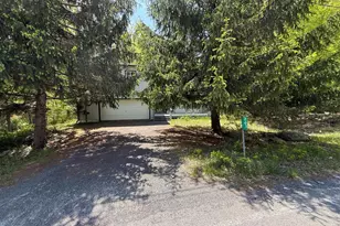 263 Canterbury Rd, Bushkill, PA 18324 - Photo 2