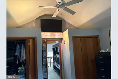 129 Segatti Circle, Bushkill, PA 18324 - Photo 2