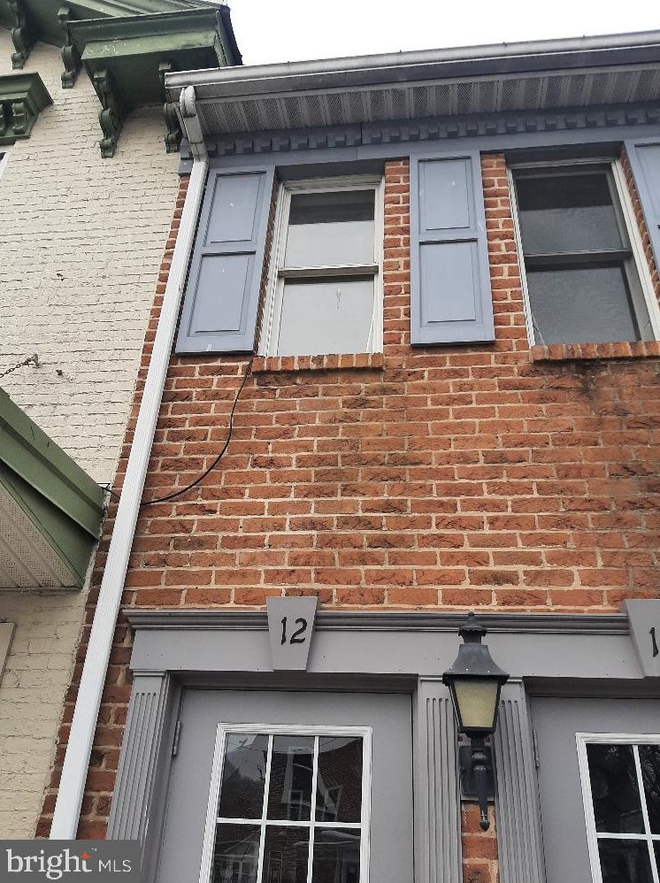 12 W Main St #c, Paradise Park, PA 17068