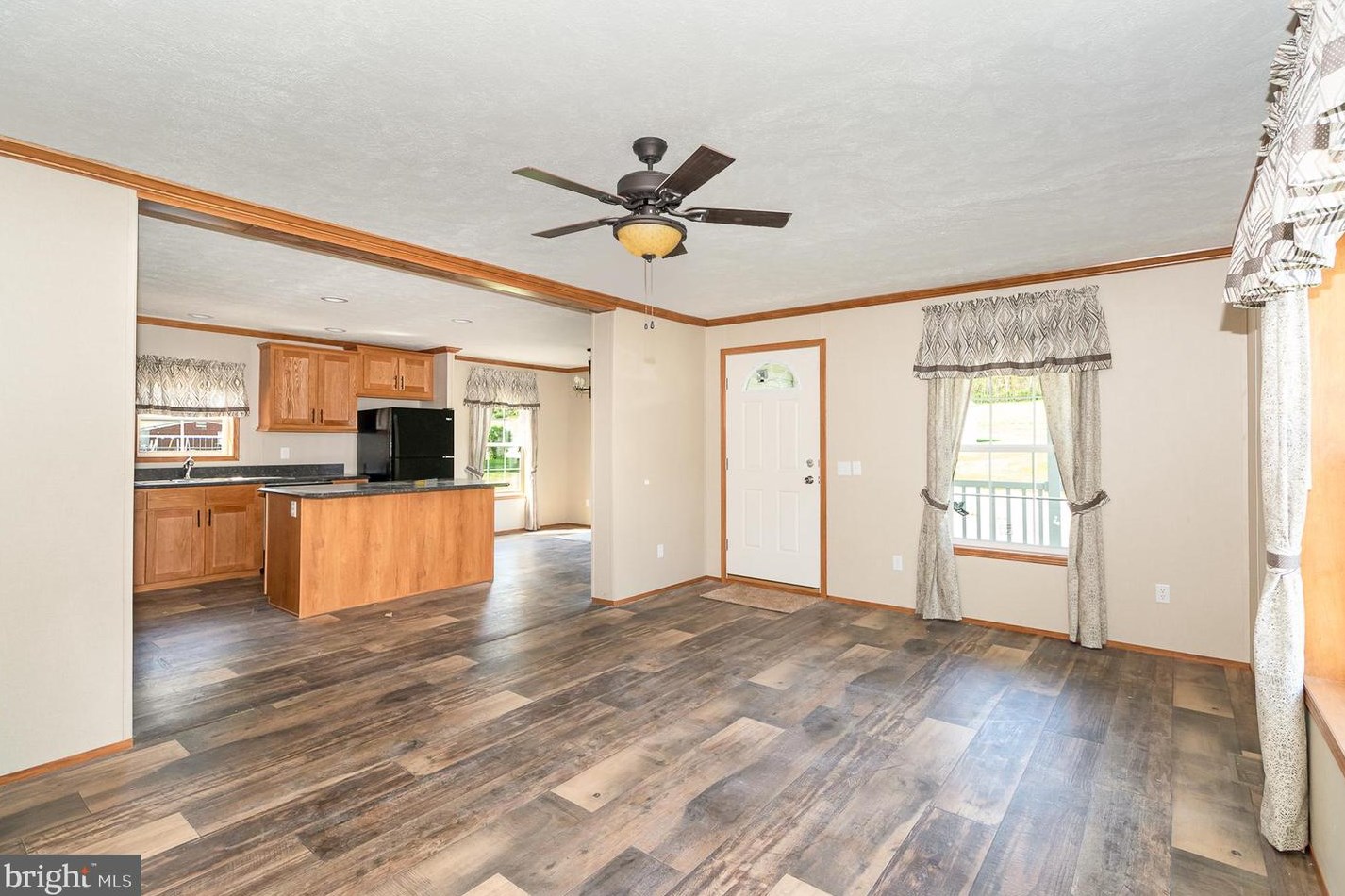 51 Meadowview Dr, Paradise Park, PA 17068