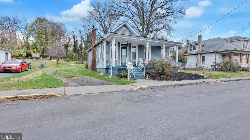 1103 N High St, Duncannon, PA 17020