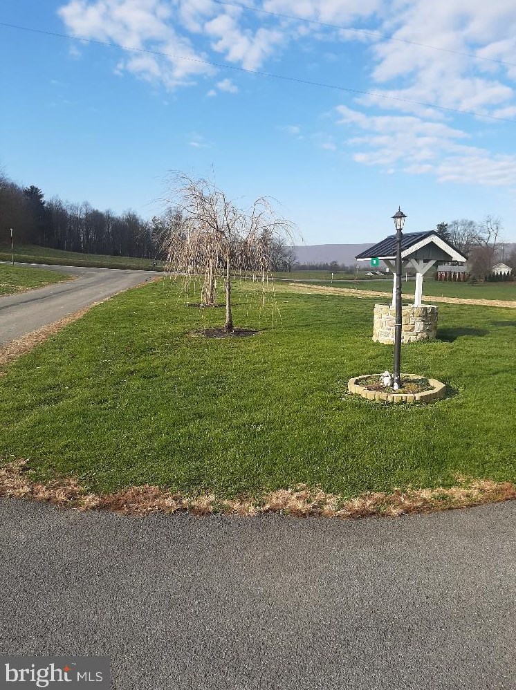 30 Pauls Ln, Northeast Madison, PA 17047