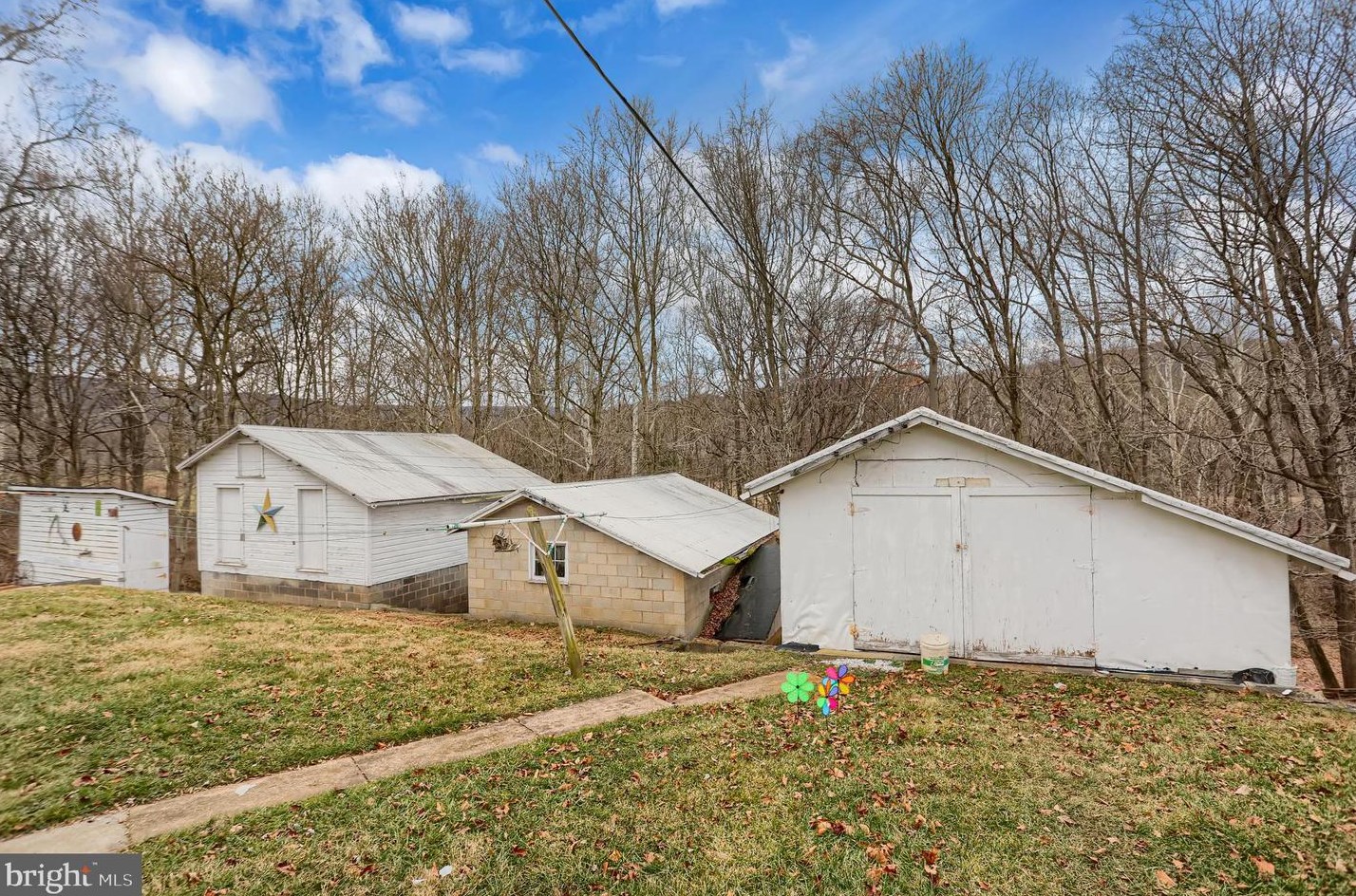 4892 Waggoners Gap Rd, Landisburg, PA 17040