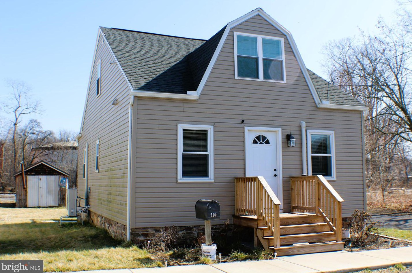 400 N 3rd St, Wila, PA 17074