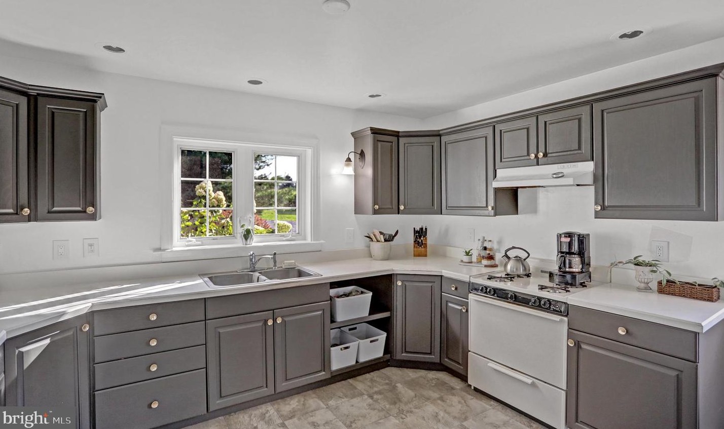 1051 Fisher Hill Rd, Northeast Madison, PA 17047