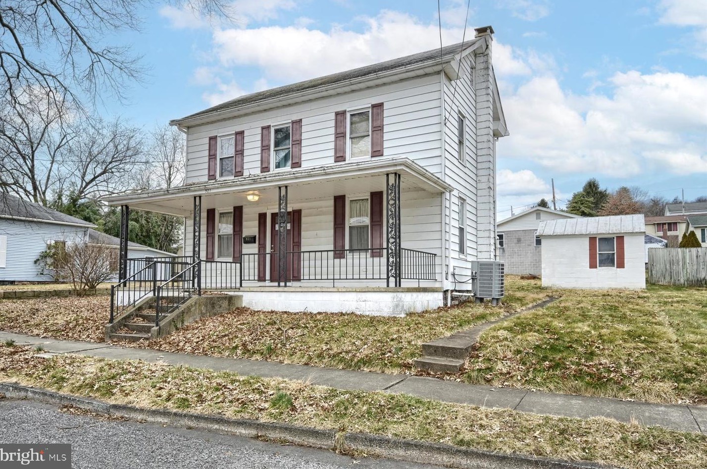 921 N High St, Duncannon, PA 17020