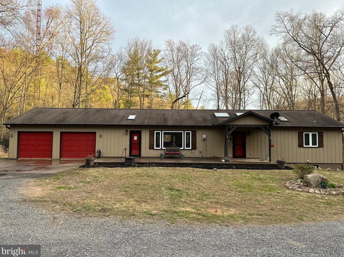97 Okefenoke Rd, Paradise Park, PA 17068