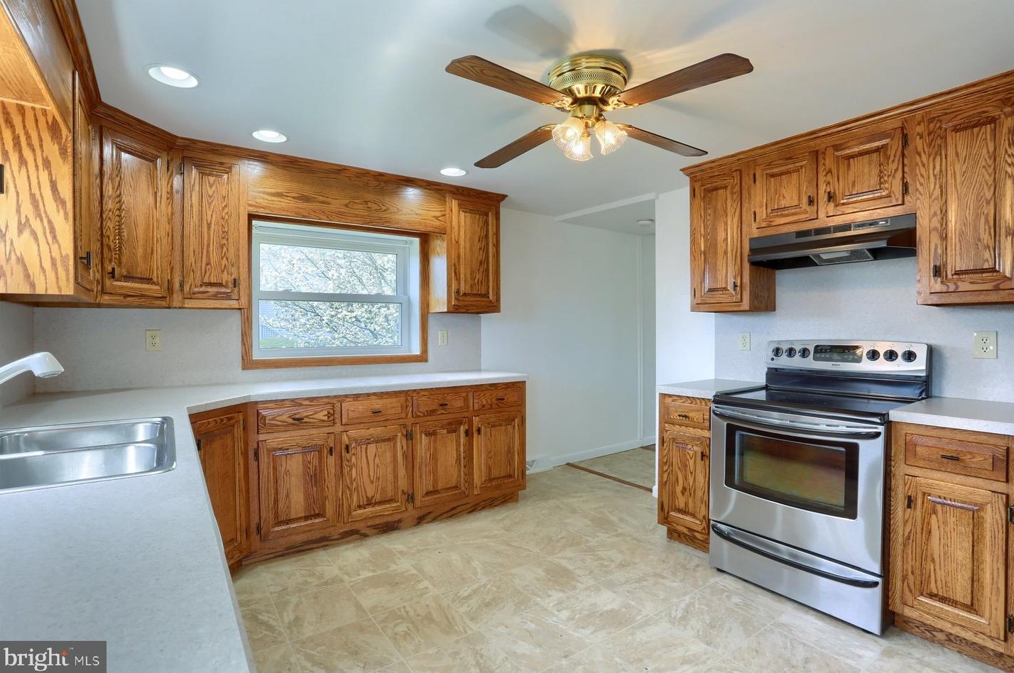 45 Windy Hill Rd, Shermansdale, PA 17090