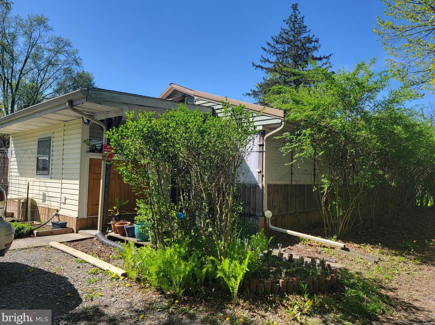 40 Towpath Rd, Duncannon, PA 17020