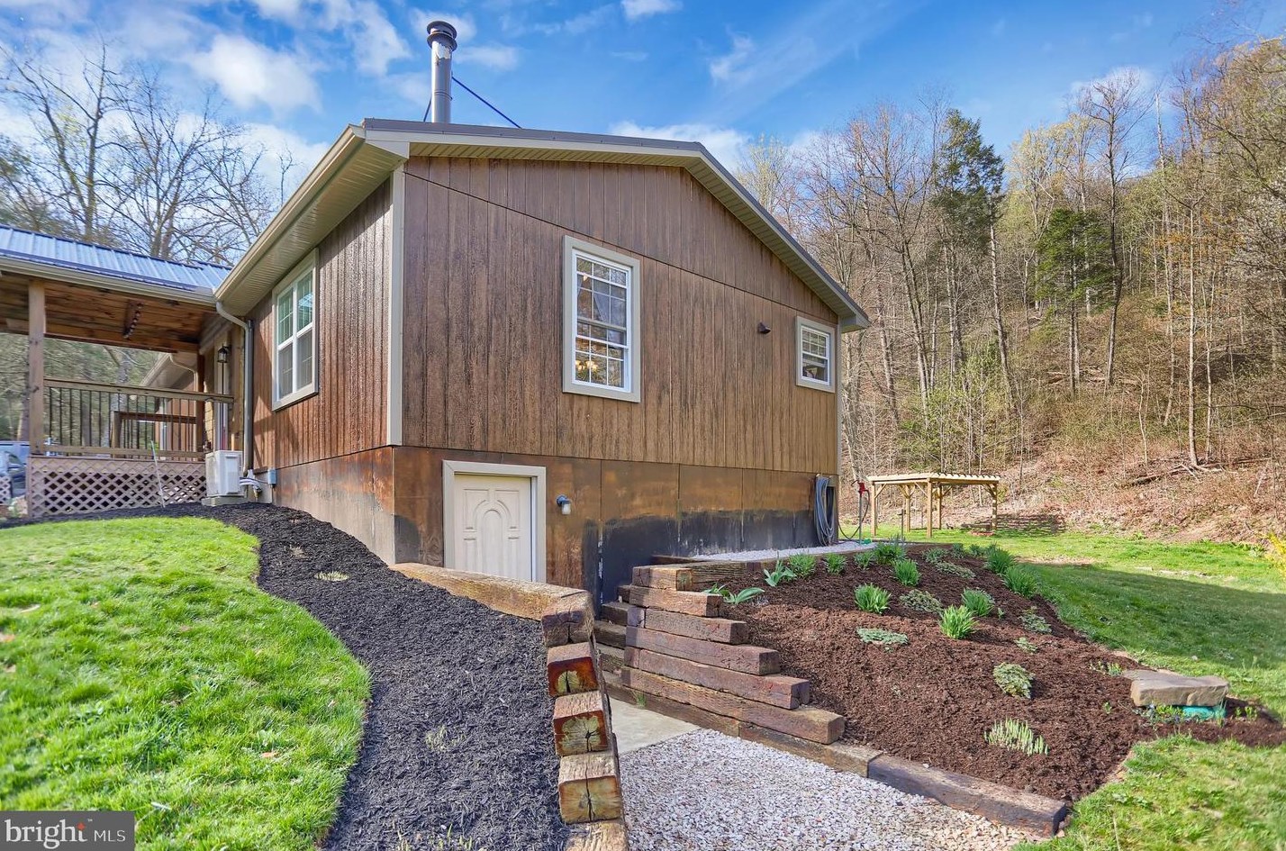 356 Dever Hollow Rd, Eshcol, PA 17062