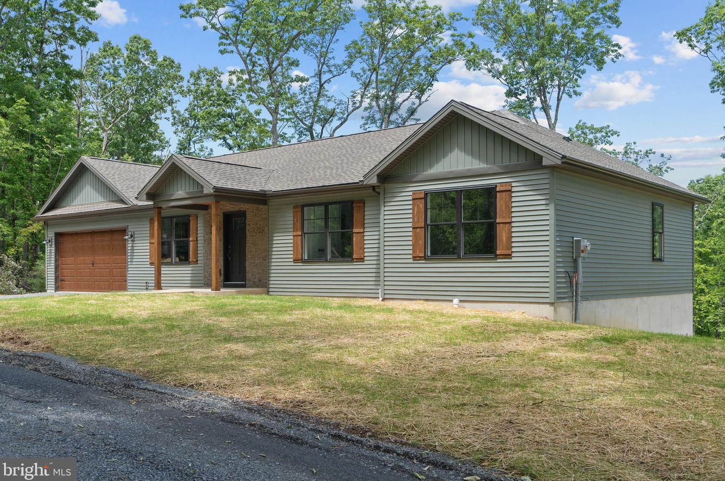 438 New Ridge Rd, Eshcol, PA 17062