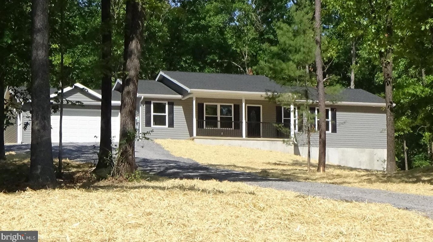 1826 Rock Hollow Rd, Northeast Madison, PA 17047-9512