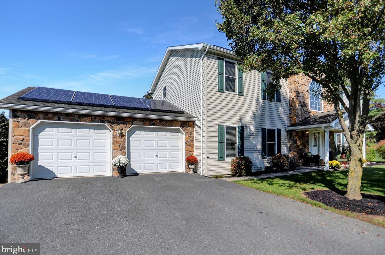 409 Timber Cir, Paradise Park, PA 17068
