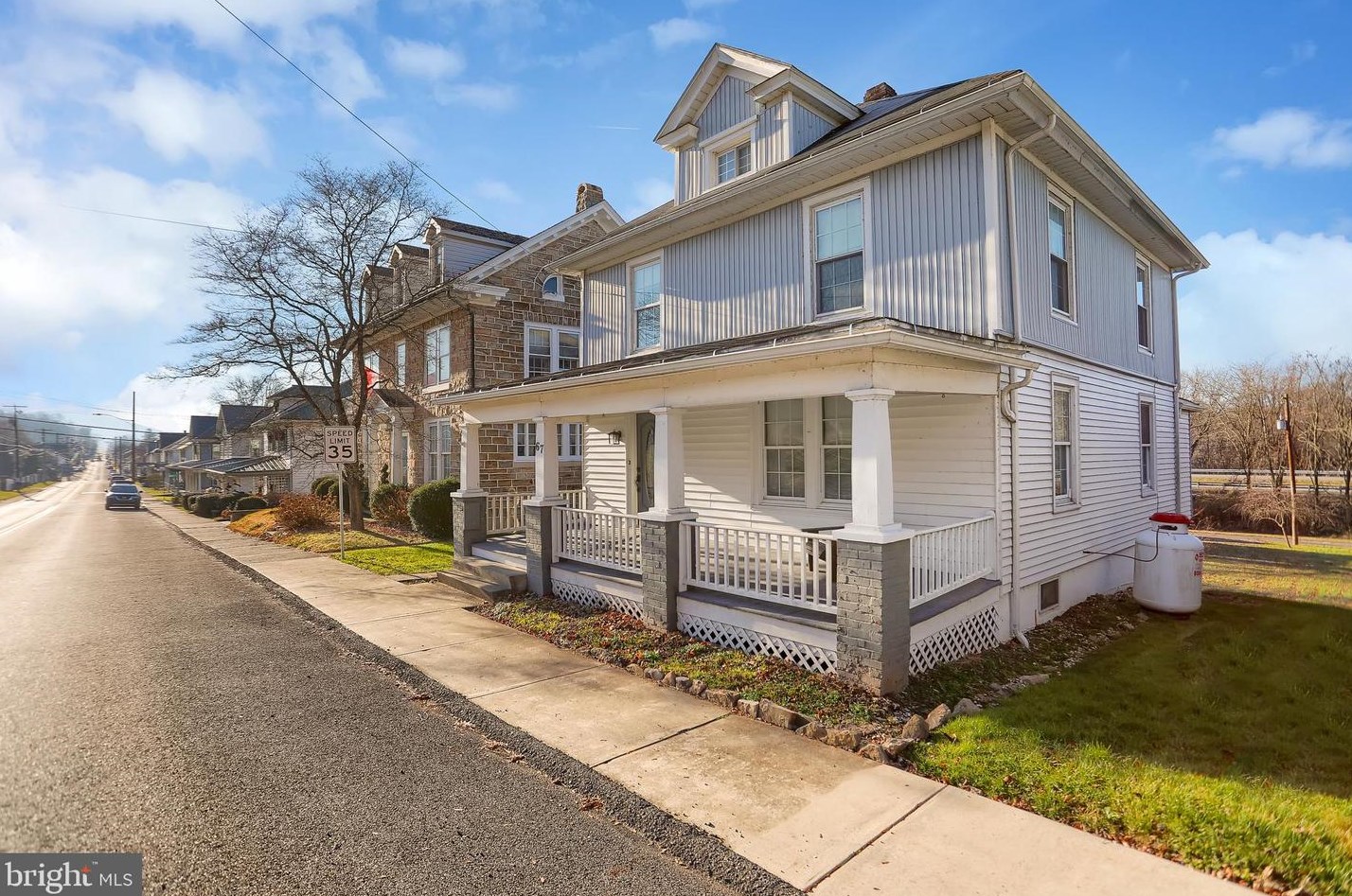 67 N Market St, Eshcol, PA 17062