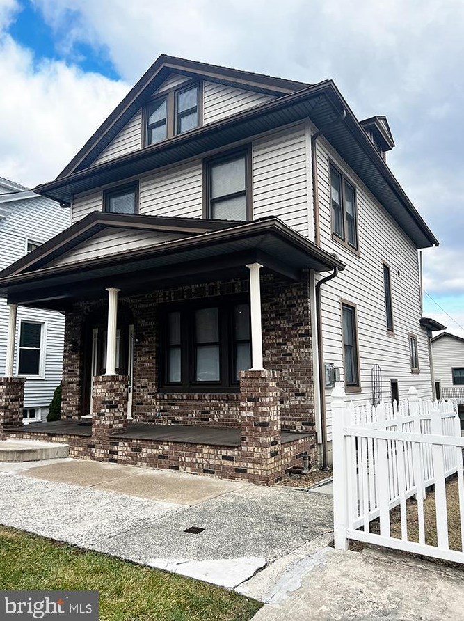 324 N 5th St, Wila, PA 17074