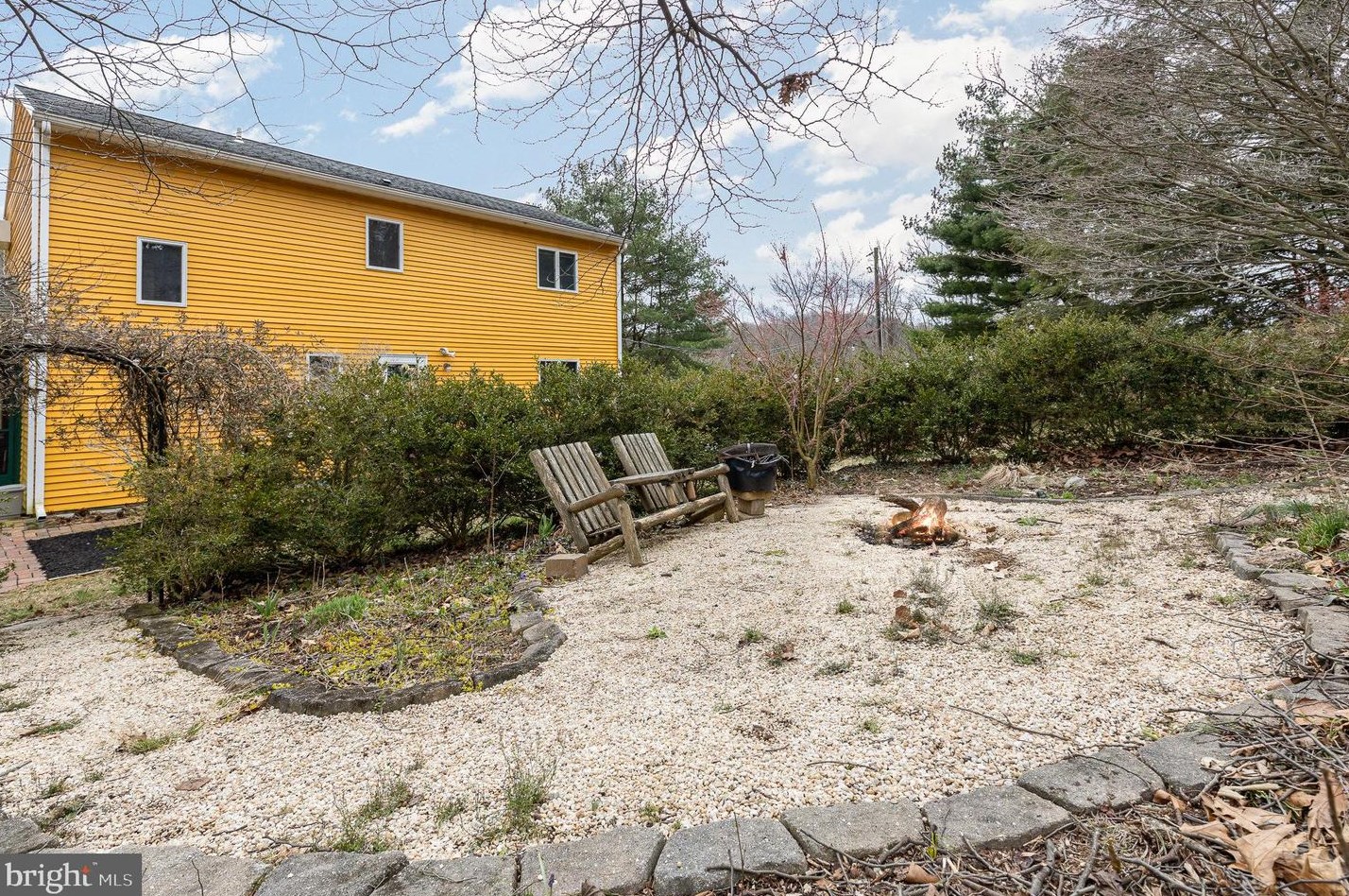 535 Sandy Hollow Rd, Paradise Park PA  17068-9207 exterior
