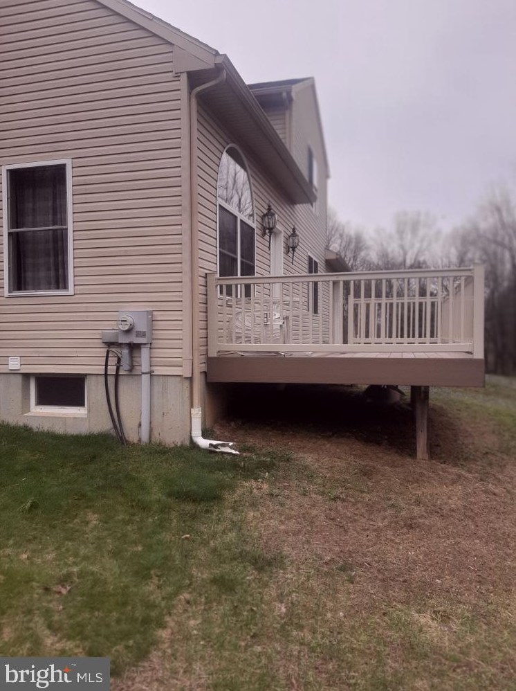 1962 Sugar Run Rd, Eshcol, PA 17062-8756