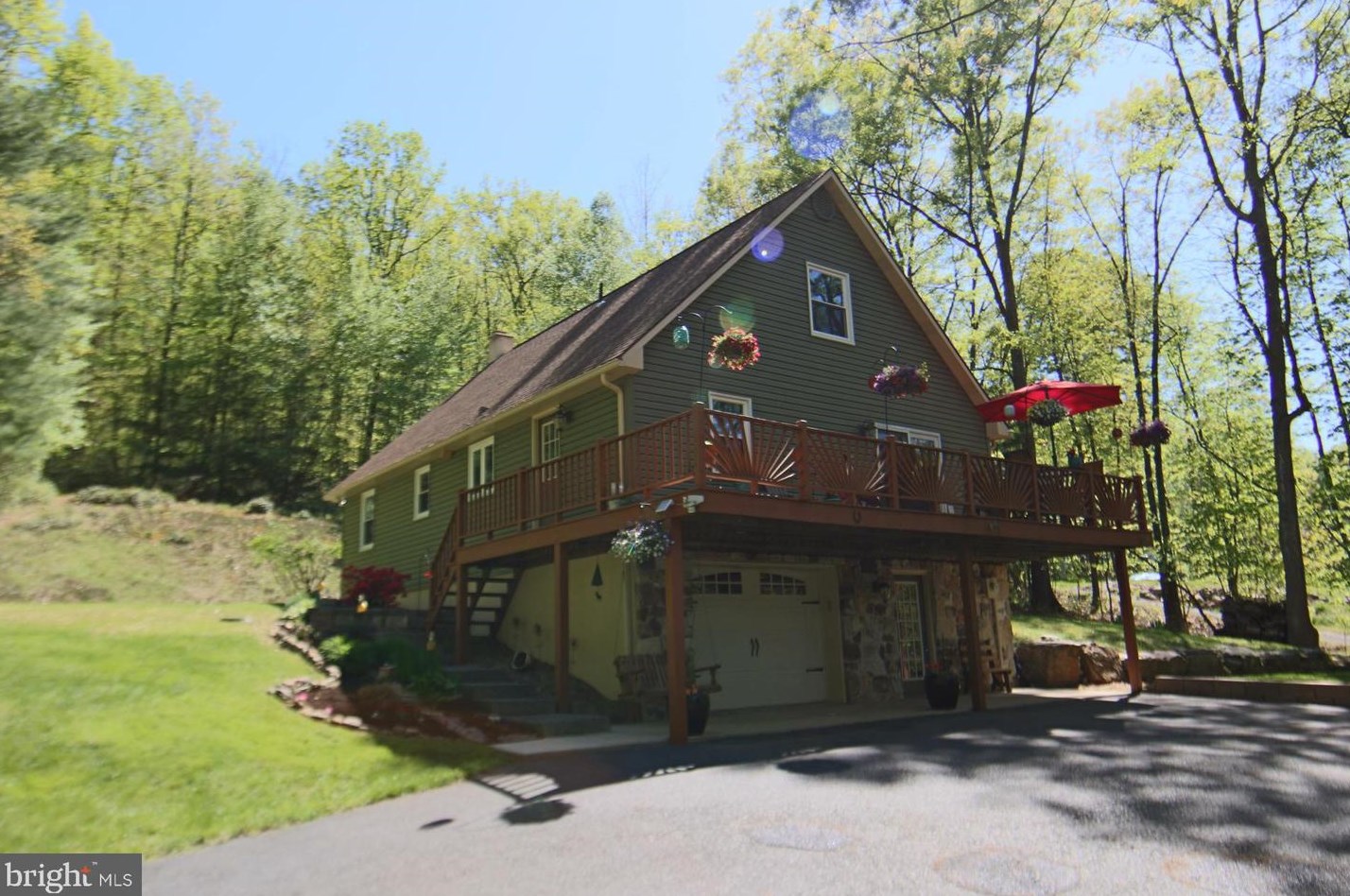 809 Clouser Hollow Rd, Paradise Park, PA 17068