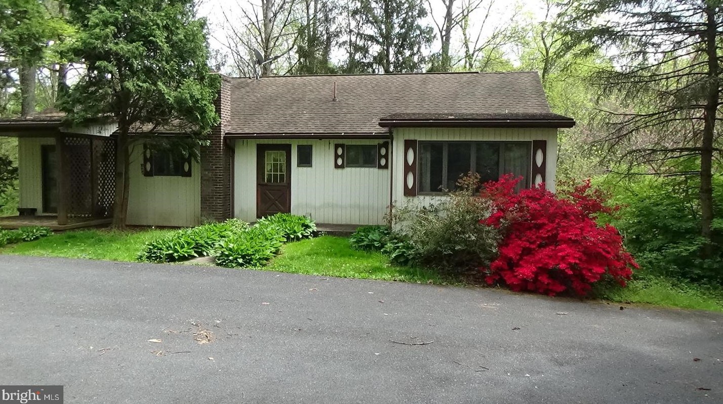 2252 Centre Rd, Wila, PA 17074-7836
