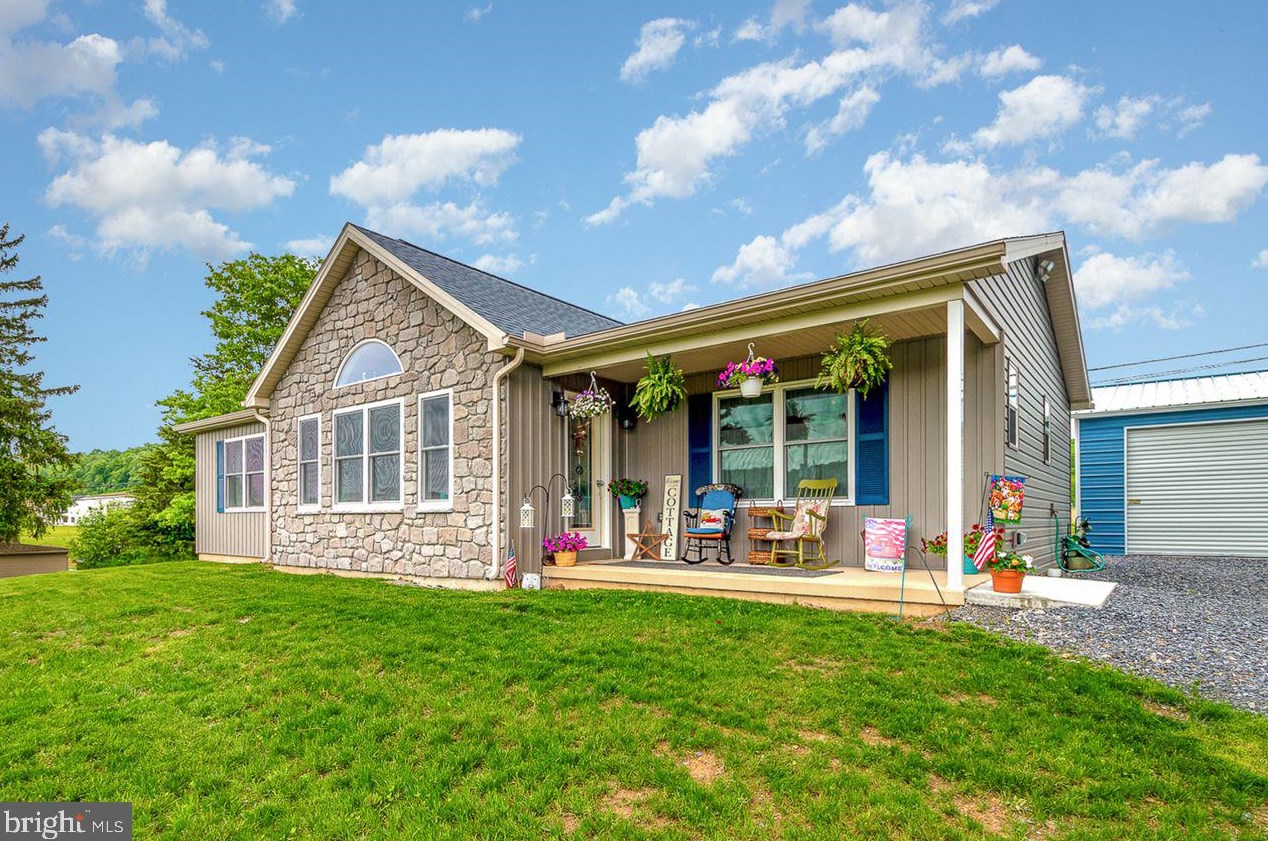 547 Shermans Valley, Paradise Park, PA 17068