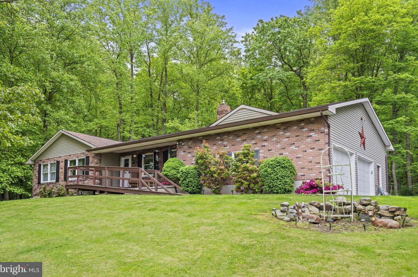 237 Polecat Rd, Landisburg, PA 17040-9238