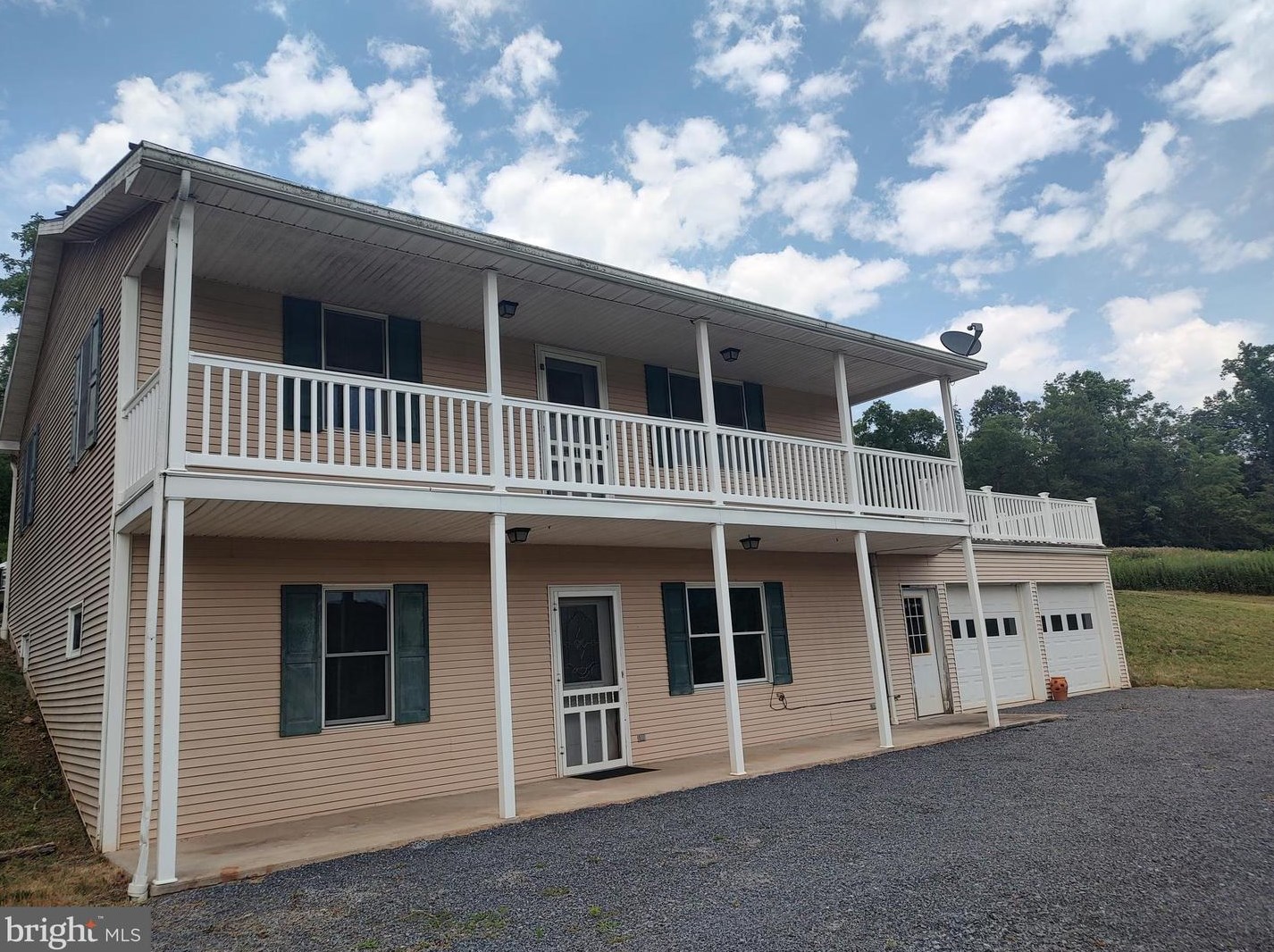 5172 Raccoon Valley Rd, Eshcol, PA 17062
