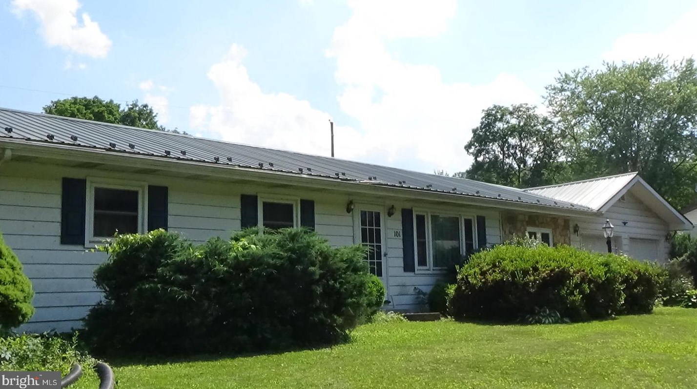 101 Creek Rd, Wila, PA 17074