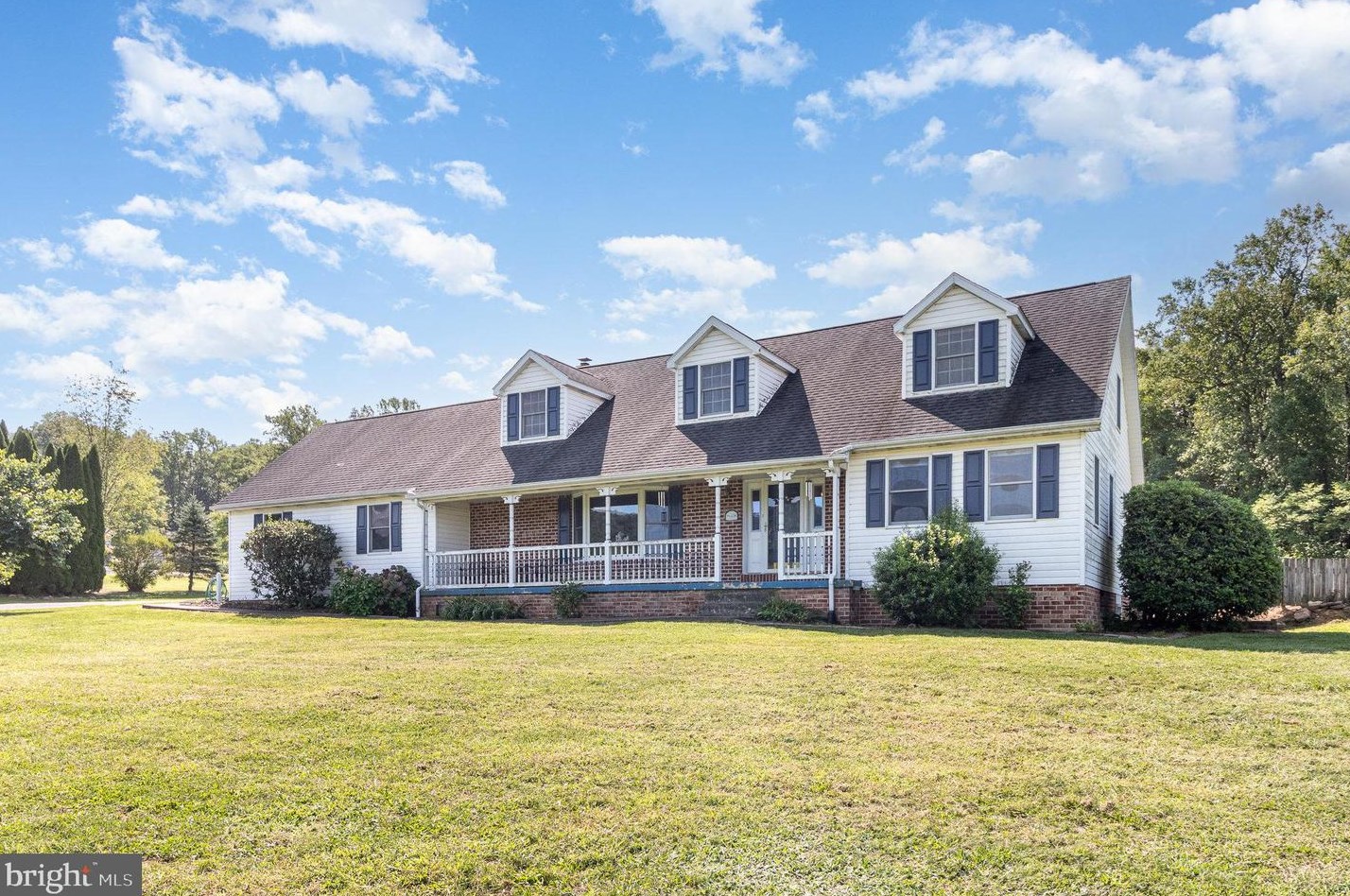 65 Baker Ln, Landisburg, PA 17040
