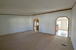 48 Meadowview Ct, New Bloomfield, PA 17068 - Photo 4